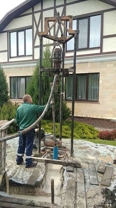 Бурение скважин любой сложности. Буріння свердловин Київ та Область.
