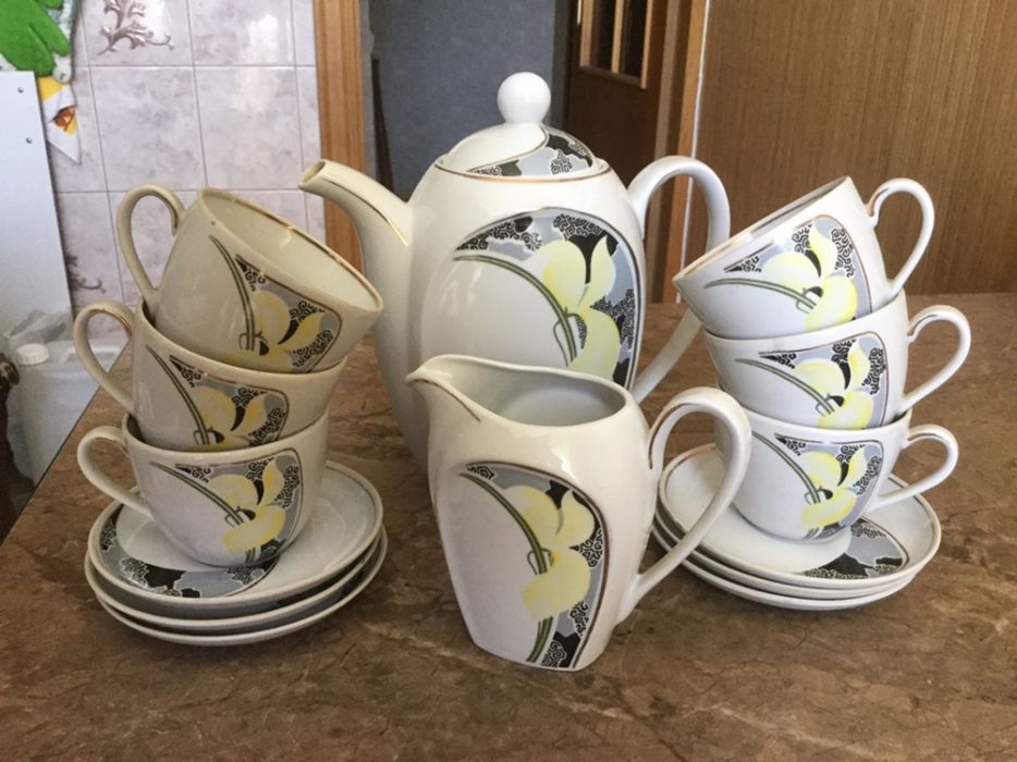 Чайний сервіз на 6 персон.