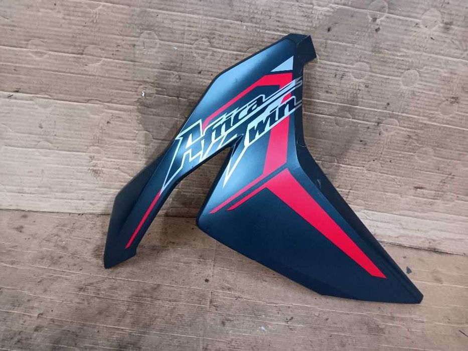 Carenagem lateral direita Honda CRF1100 Africa Twin