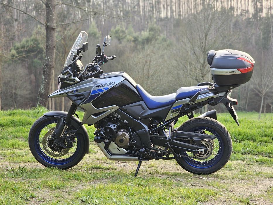 Suzuki v strom 1050xt 2021 só 17000km