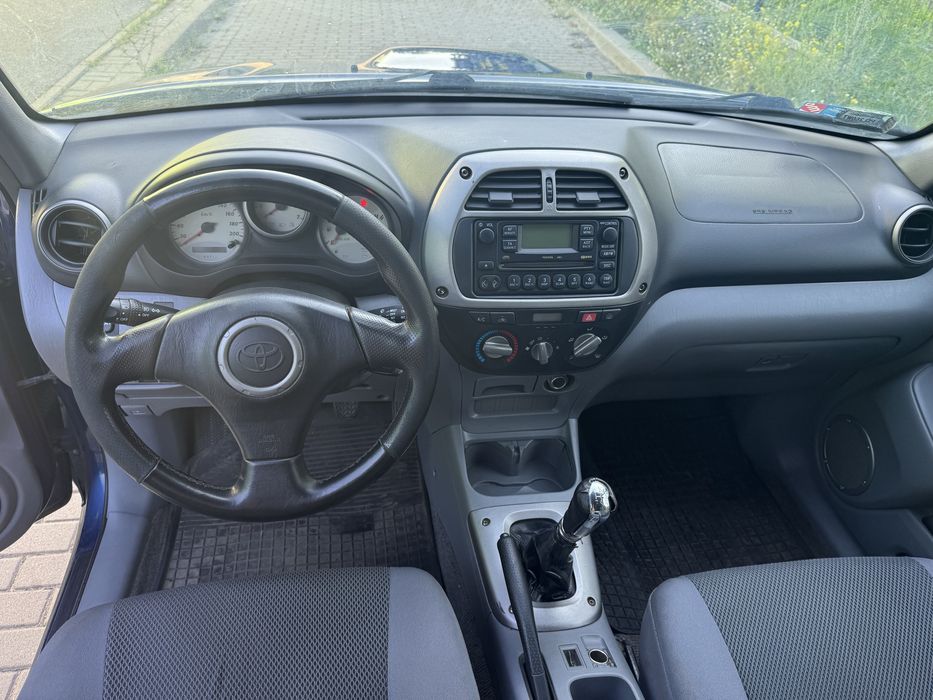 Toyota RAV4 2003r d4d 2.0 II lift