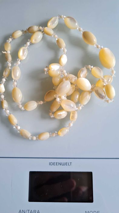 Перламутрове намисто