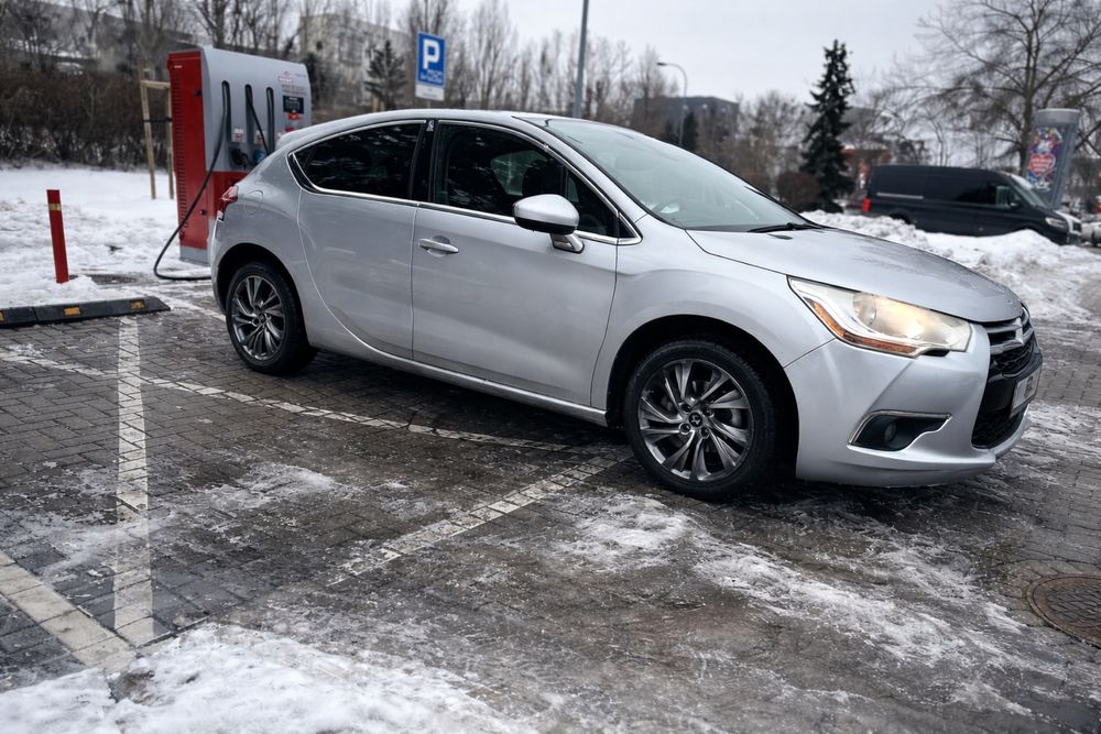 Citroen DS4 1.6 HDI Najbogatsza Wersja Skóra Navi Stan BDB