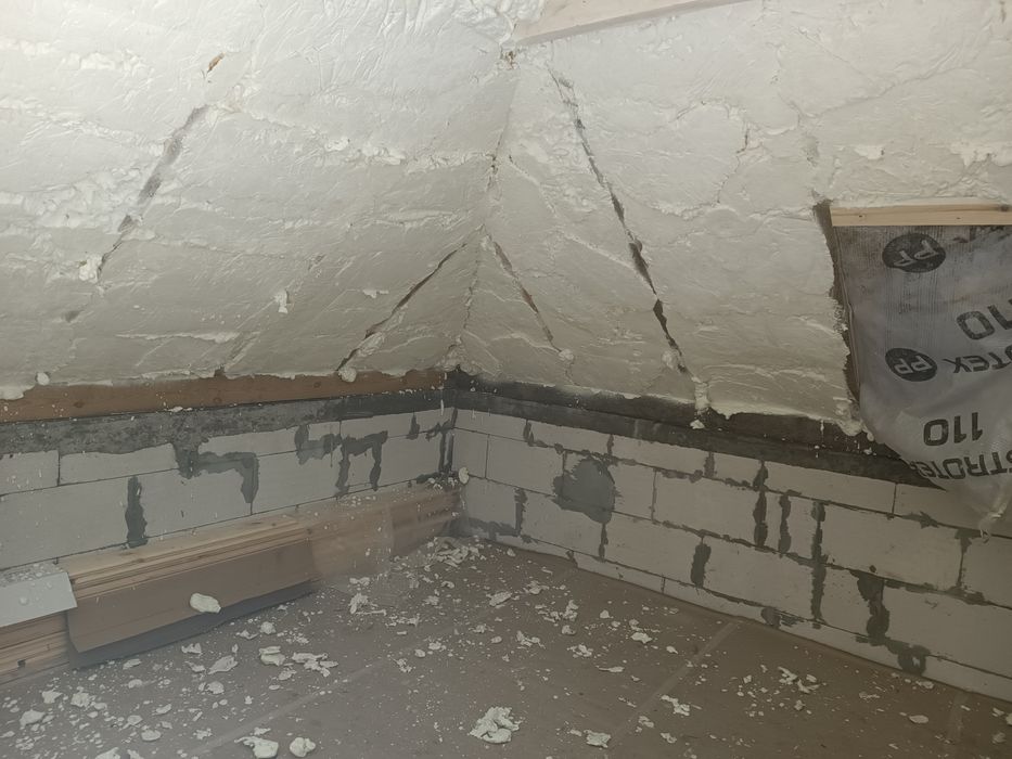 ППУ утеплення пінополереутанове,жилих та не жилих приміщень.