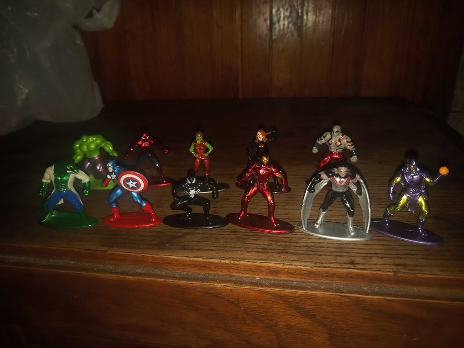 Figurki Marvel Prawie cała kolekcja plus 4 figurki z Harrego Pottera