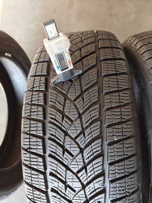 2шт. R18 215 55 шини зимові Goodyear Ultra Grip Performance SUV