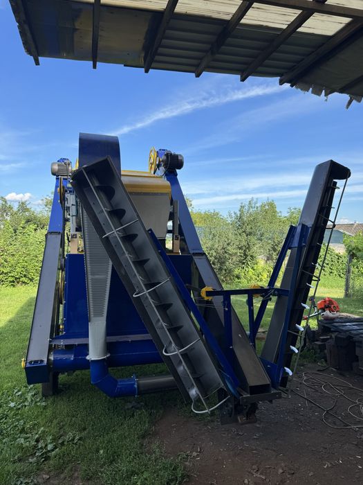 Продам зерноочисну машину ОВС-25