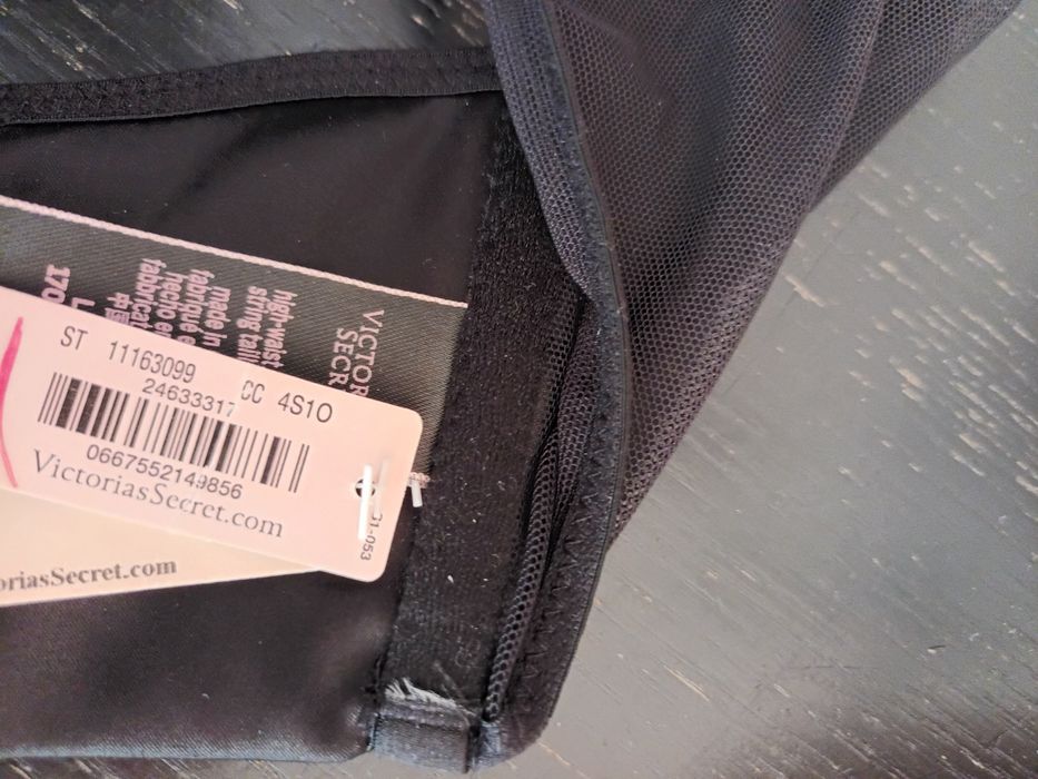 Majtki Stringi  Victoria's Secret   Roz.L  Oryginał