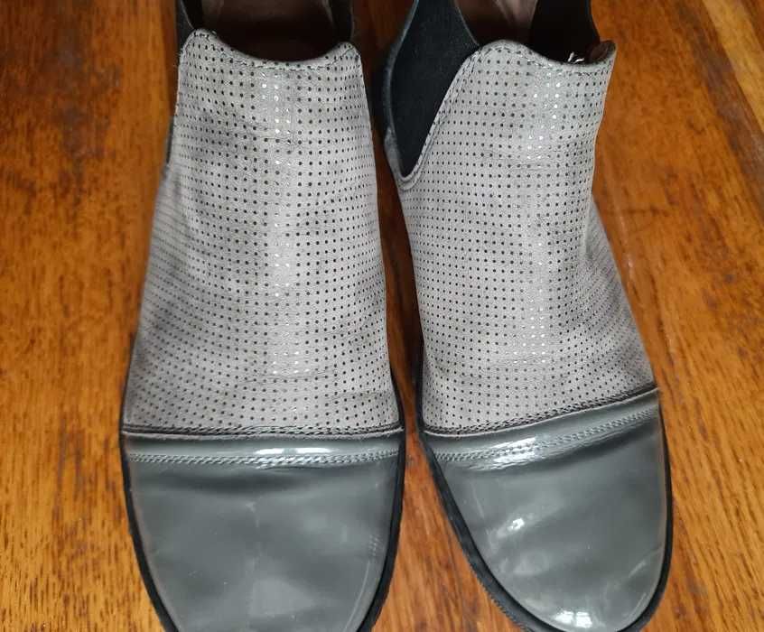 Sztyblety damskie, skóra, lakierki, stan jak nowe, buty rozm 38