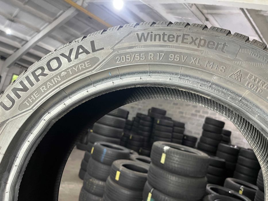 GS1972 Зимові шини 205/55r17 Uniroyal WinterExpert  комплект резина р17