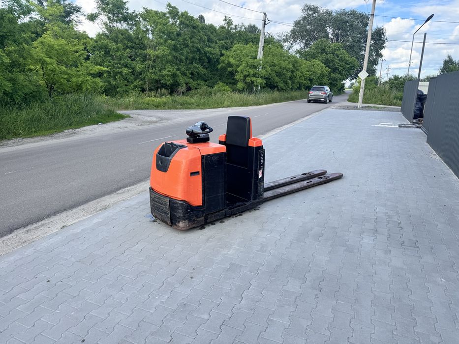 Продам  (рокла) електричний комплектувальник замовлень BT OSE250 штабелер