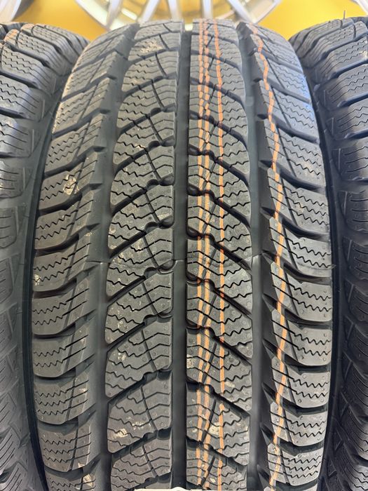 Opony zimowe 235/65R16C 115/113R Semperit Van-Grip 3 | 2025 | Nowe