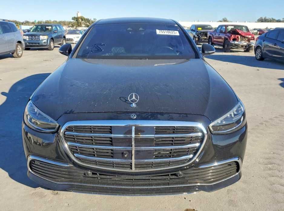 Передний и задний бампер Mercedes-Benz W223 рестайлинг / оригинал