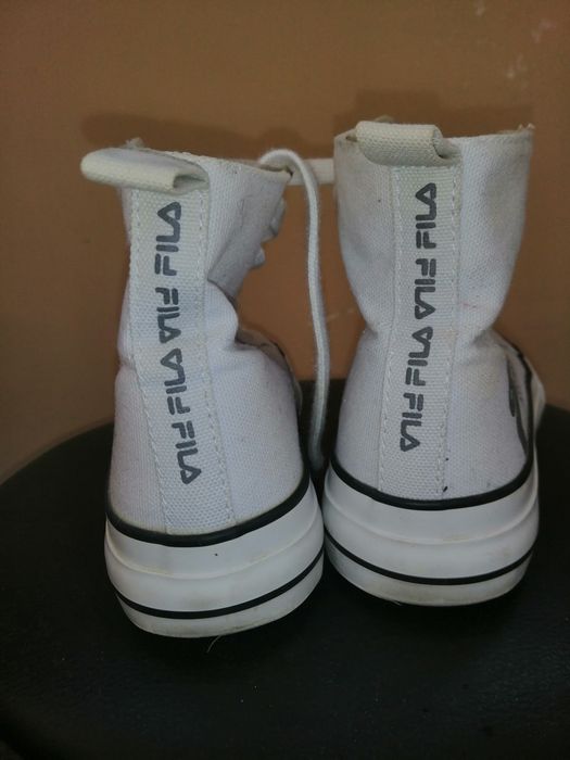 Кросівки для дівчат