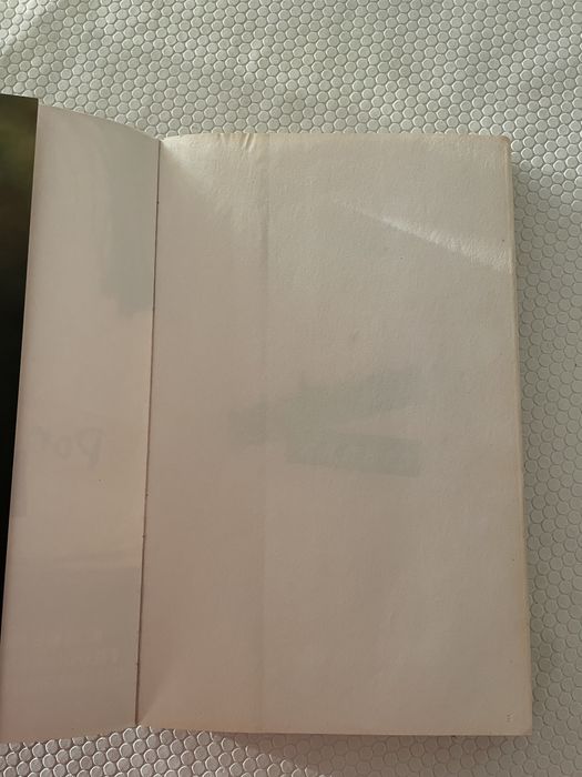 Livro “Por Treze Razões” de Jay Asher