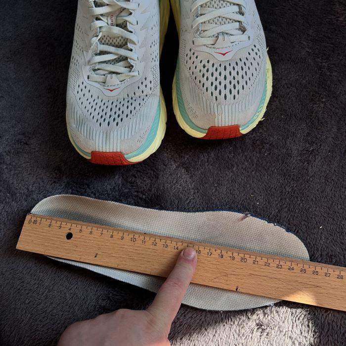 Чоловічі кросівки HOKA Clifton 7.	Р.39.