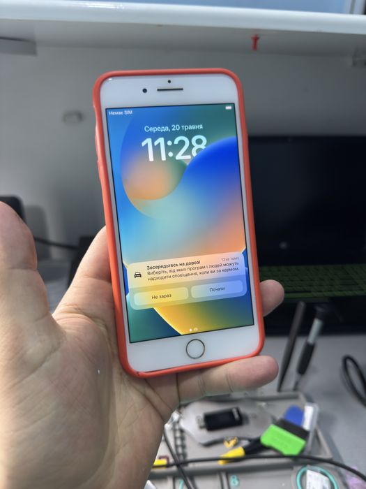 Ipod 8 plus 64gb гарний стан