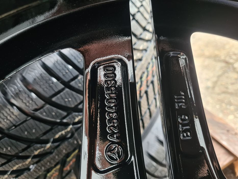 Komplet nowe oryginał koła zimowe Mercedes glc amg 235/55/19 michelin