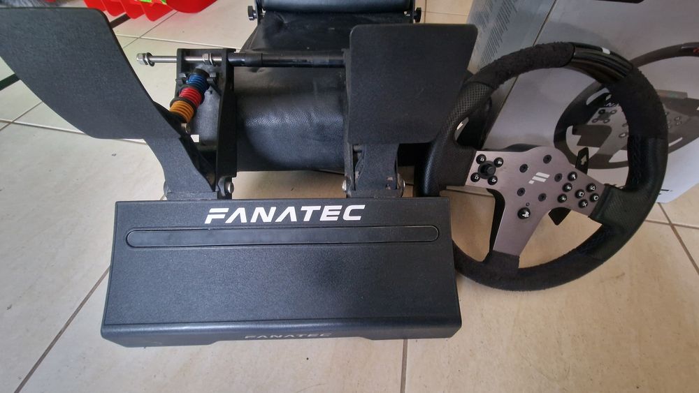 Simulador Fanatec  completo c/ oferta Baquet NLR