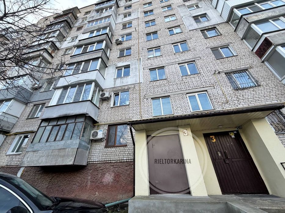 Продам 3к 85м2/3-Я Слободская возле рынка Юлиана