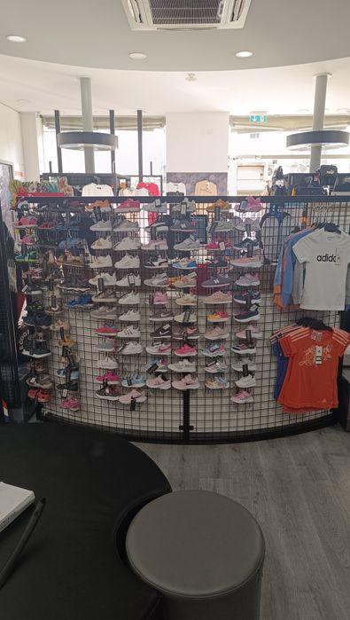 Expositores manequins,ganchos etc