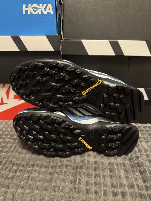 Жіночі трекінгові 42(26,5см) кросівки Adidas Terrex AX3