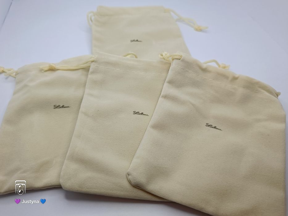 8x duży woreczek / sakiewka na biżuterię z napisem Lilou