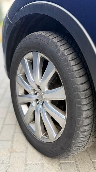 Продам Mazda CX9 з рідним пробігом.