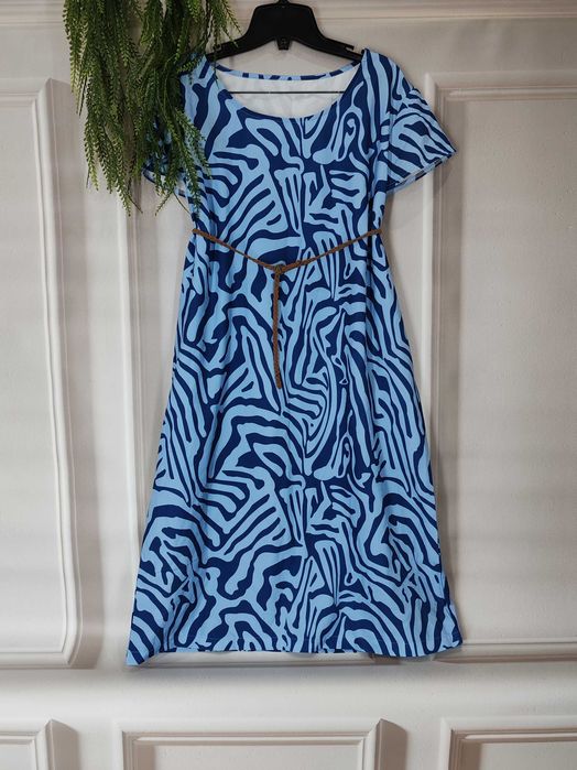 Fajna lekka letnia sukienka midi rozmiar 44 poliester/spandex