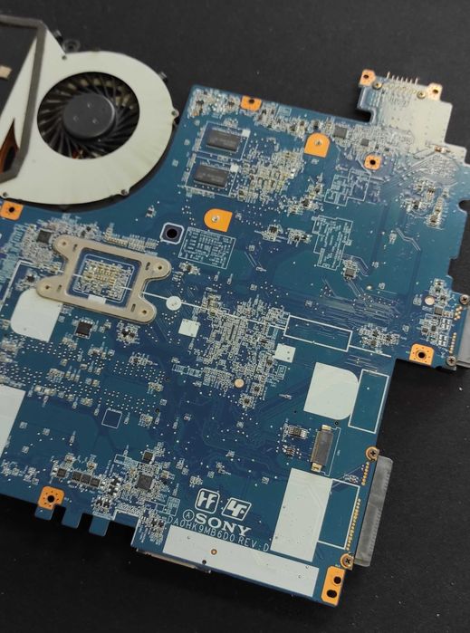 Motherboard Sony Vaio SVF1521N6EW + Intel i5 + Gráfica NVIDIA + Kit Dissipador