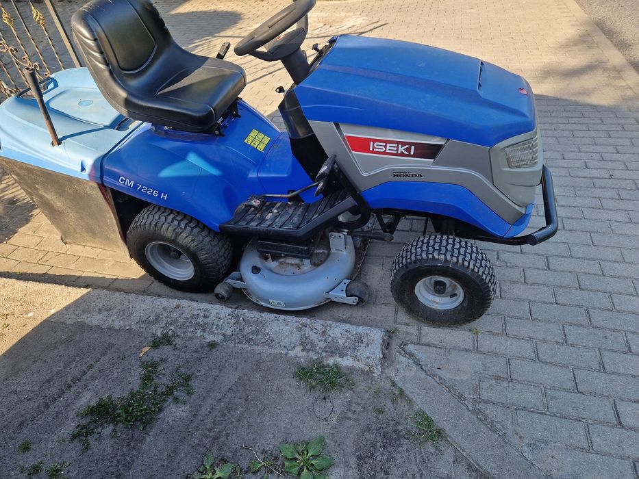 Trakorek kosiarka iseki honda