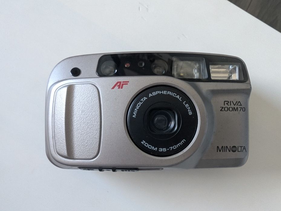 Minolta Riva Zoom 70