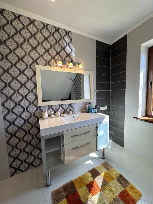 Продаж заміського будинку