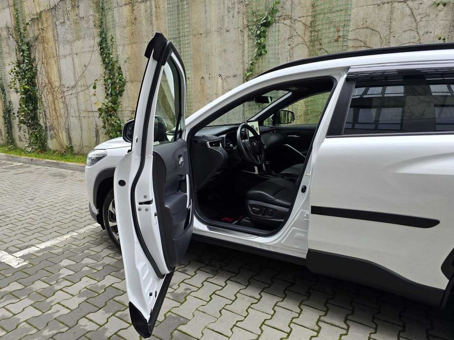 Продам  Toyota Corolla Cross 2024. Можна в розстрочку, під викуп.