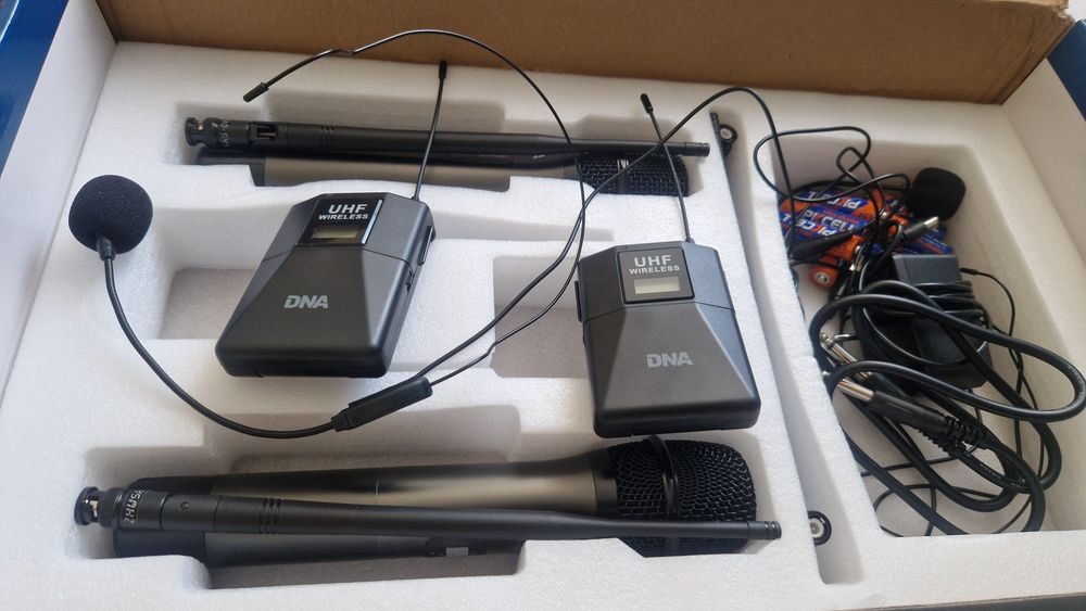 Mikrofon bezprzewodowy  do konferencji do karaokeZestaw bezprzewodowy