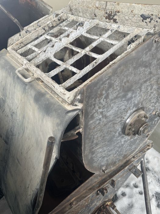 Продам станіію кому цікаво звоніть з документами