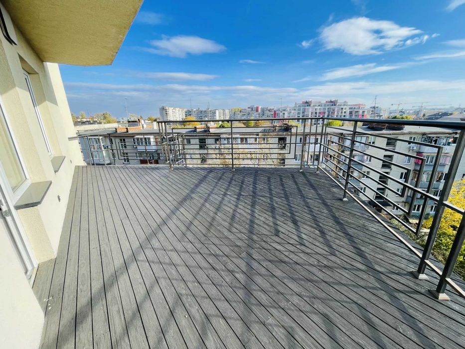 Продаж квартири з терасою новобудова близько центру Львів!