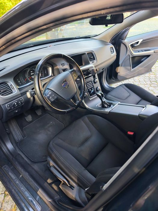 Volvo V60 2.0 D2 Kinetic - 2017