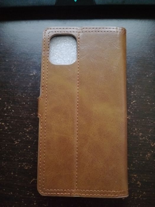 Etiu iPhone 11 z klapką