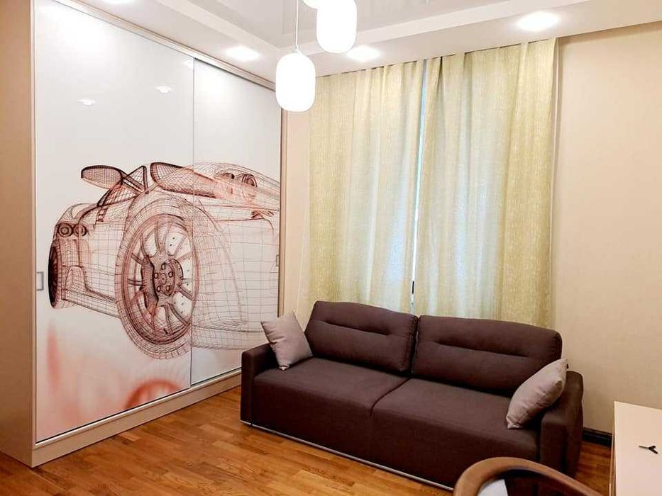 Продаж елітного маєтку