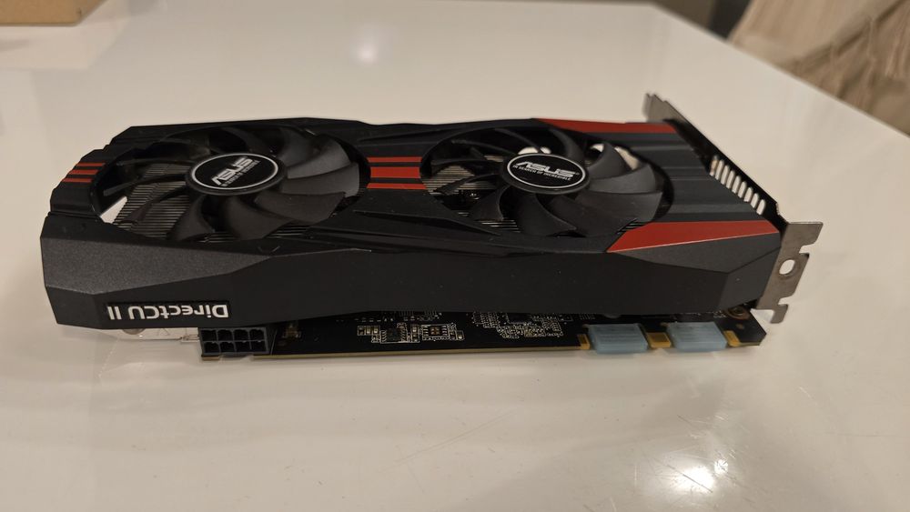 NVIDIA GeForce GTX 760 ASUS - 2GB DDR5 - PCI Express 3.0 x16