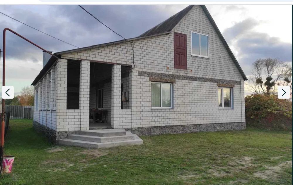 Продам дом в Мерефе. Газовое отопление . Участок 10 сотТихий район.TB