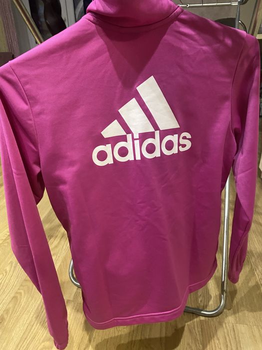 Спортивний комтюм на дівчинку