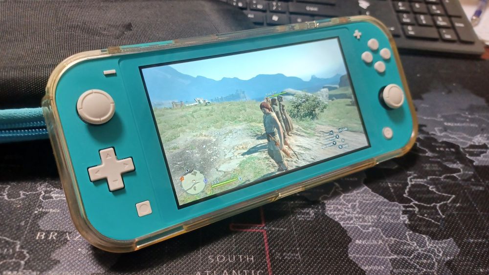 Nintendo Switch Nintendo Switch Lite + SD128GB Консоль Nintendo Switch Lite Hyrule Edition (0045496453893