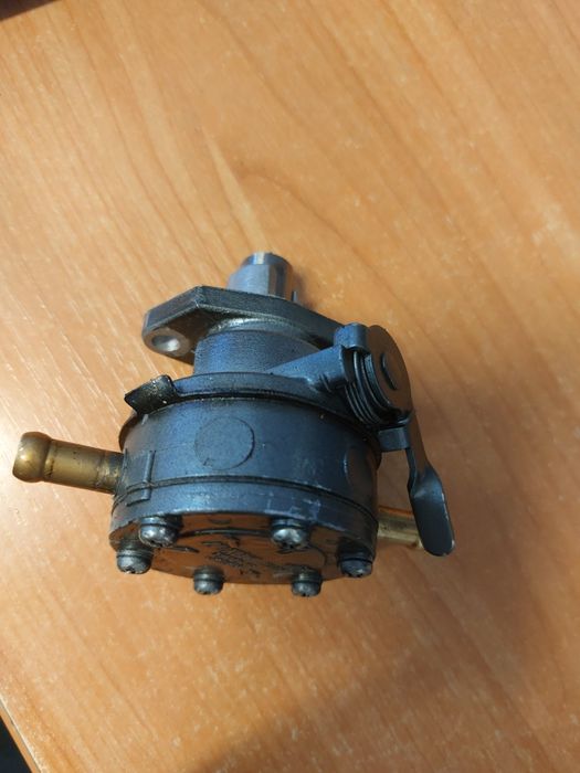 Pompka paliwa yanmar kubota