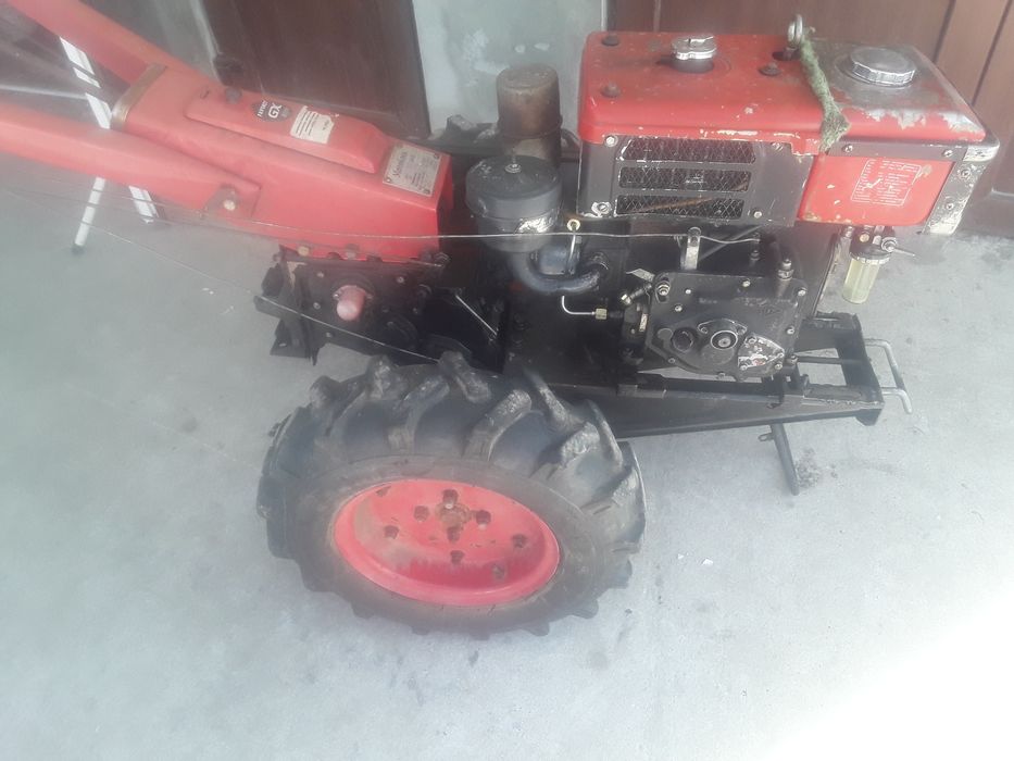 Продам мотоблок 8 к\с