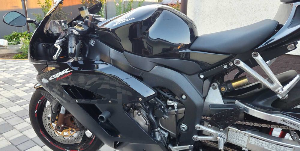 Продам Honda FireBlade cbr1000rr