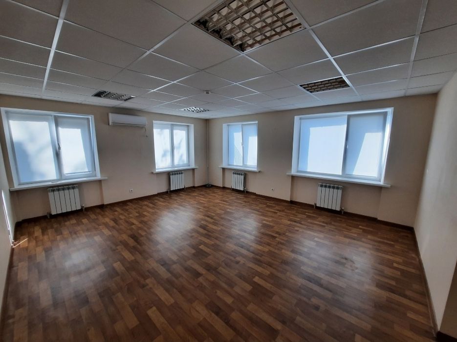 Сдам б/к свой  офис 27м2 в  ОЦ Бостон, В.Дубинина,8,Гагарина,Казакова