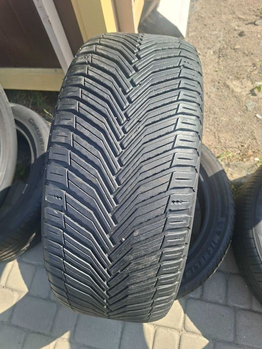 Шини Б/У 2шт 245/45 R19 102Y Michilin CrosClimate2.