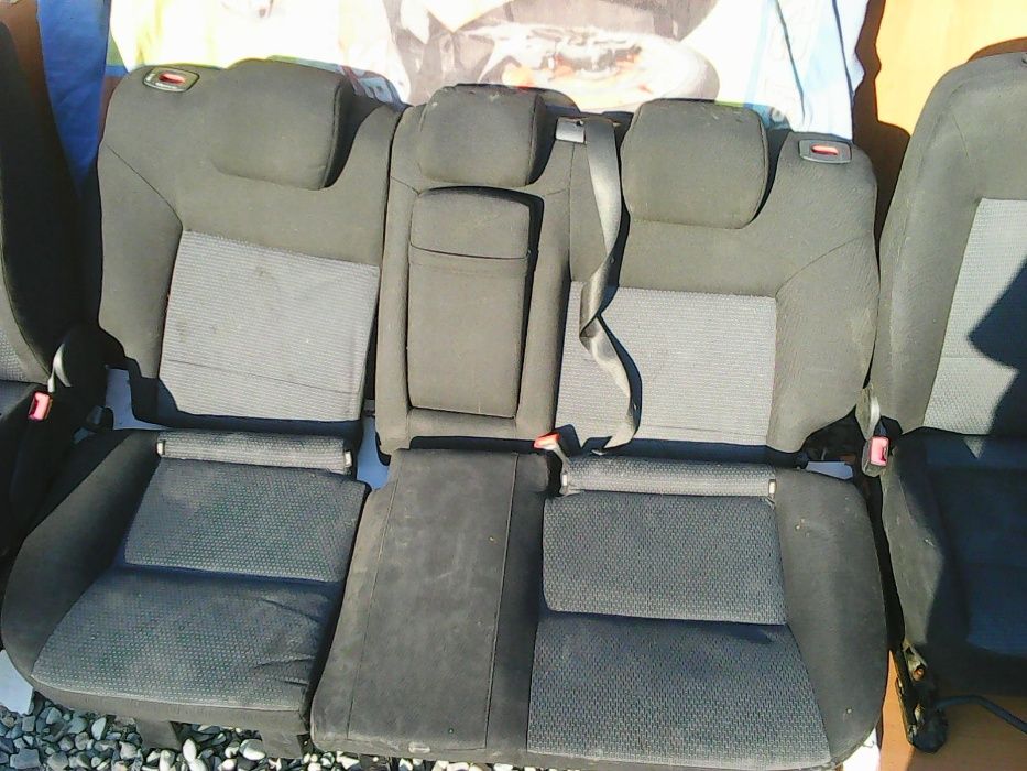 Fotele Kanapa Zagłówki Ford Mondeo MK4 Hathbak ISOFIX Sedan